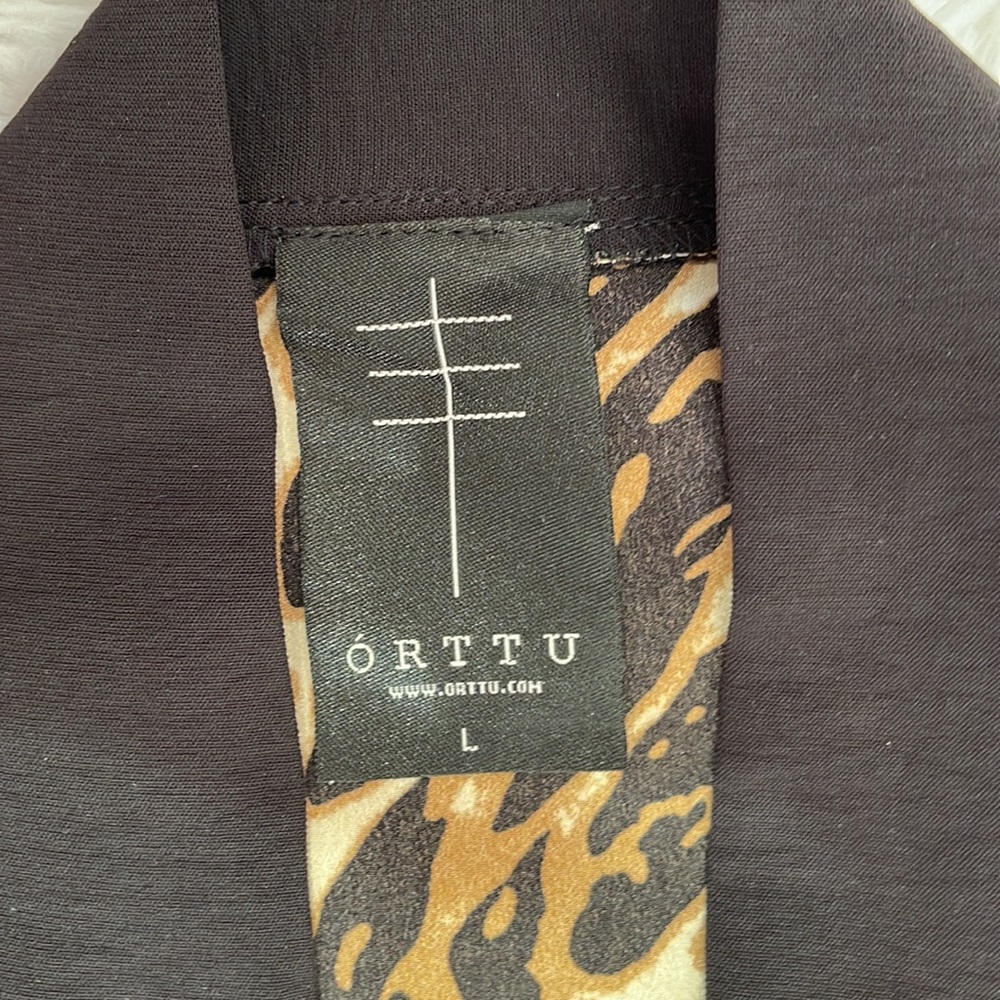 Orttu Leopard Shirt for Men. Size L Daringly Sexy - Picture 11 of 15